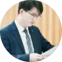 Zhimin Zhou portrait